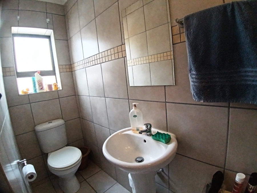 2 Bedroom Property for Sale in Tergniet Western Cape